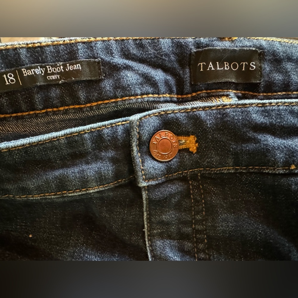 Women’s Talbot size 18 jeans. Tall inseam is 31”